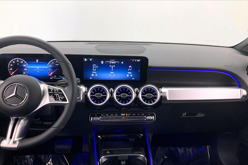 Thumbnail: 2026 Mercedes-Benz GLB - 15