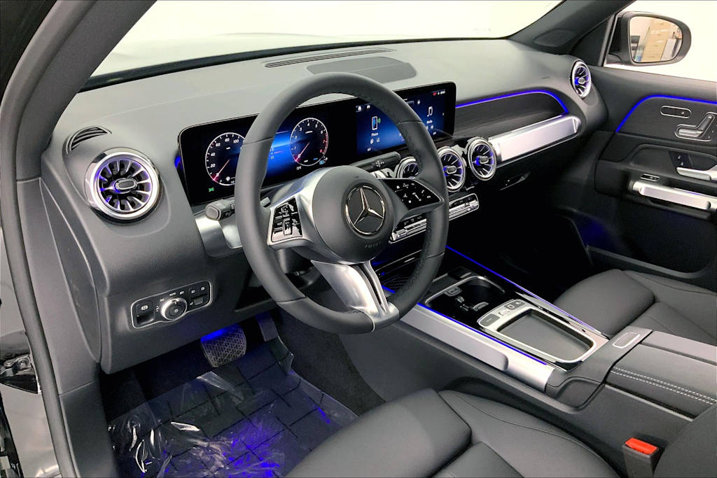 Thumbnail: 2026 Mercedes-Benz GLB - 2
