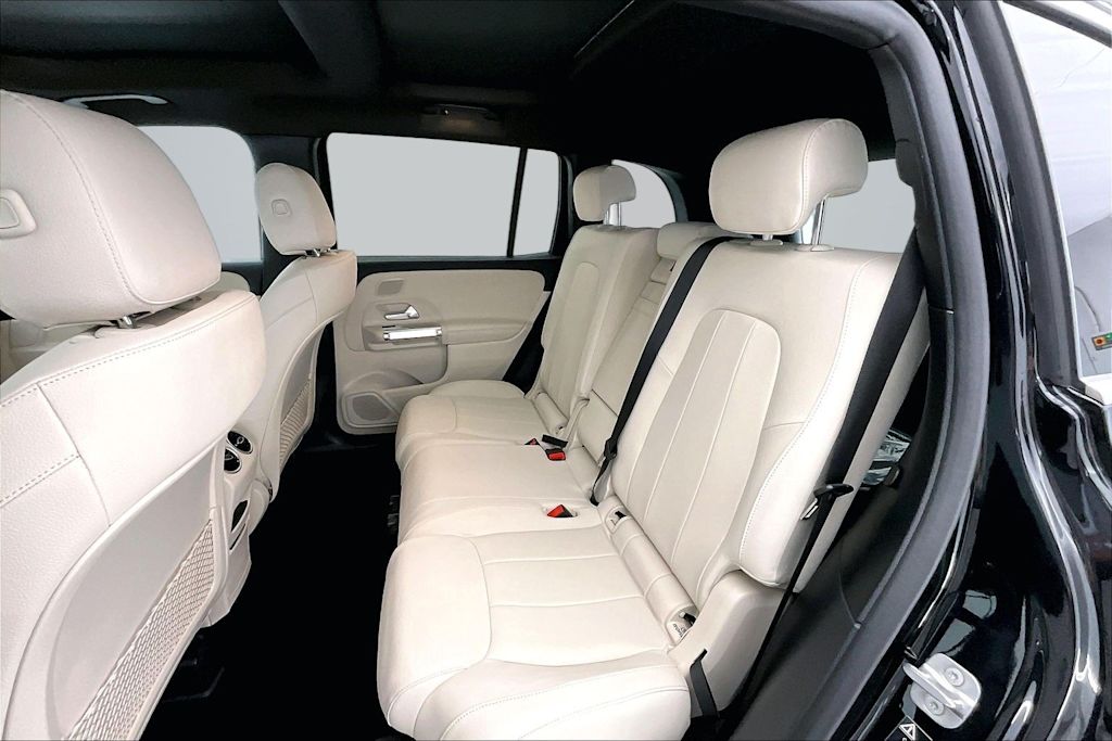 Thumbnail: 2026 Mercedes-Benz GLB - 21