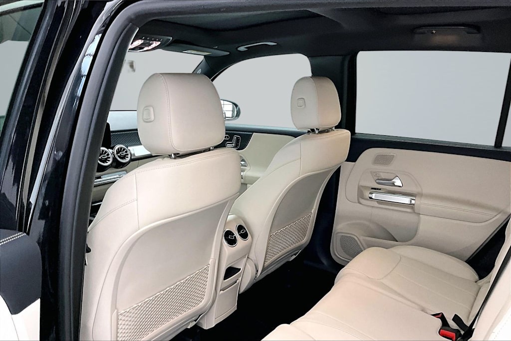 Thumbnail: 2026 Mercedes-Benz GLB - 13