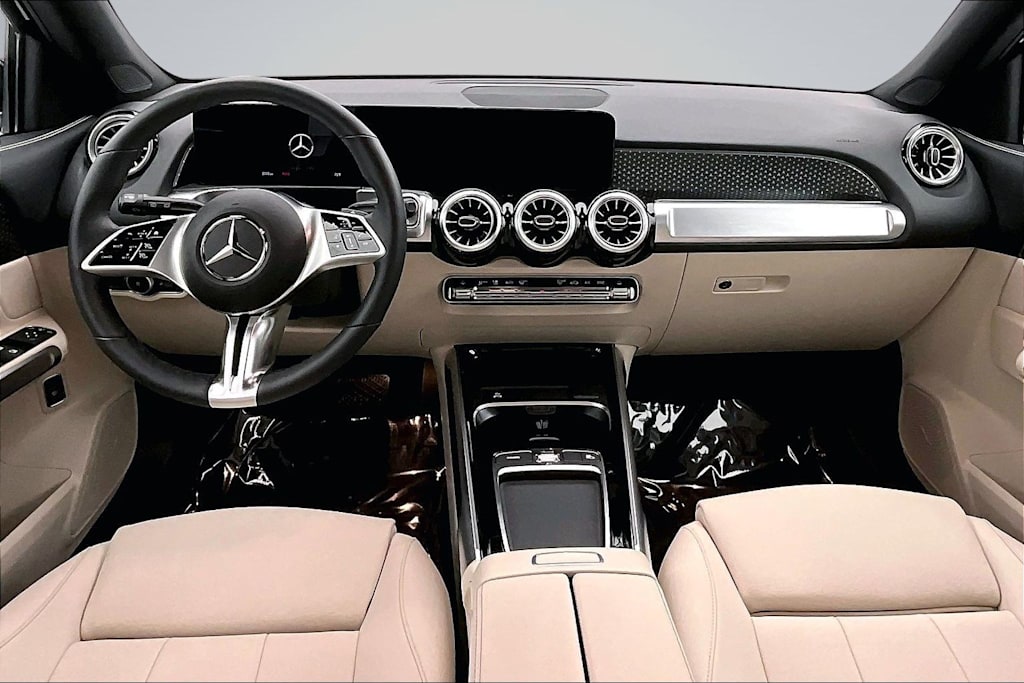 Thumbnail: 2026 Mercedes-Benz GLB - 10