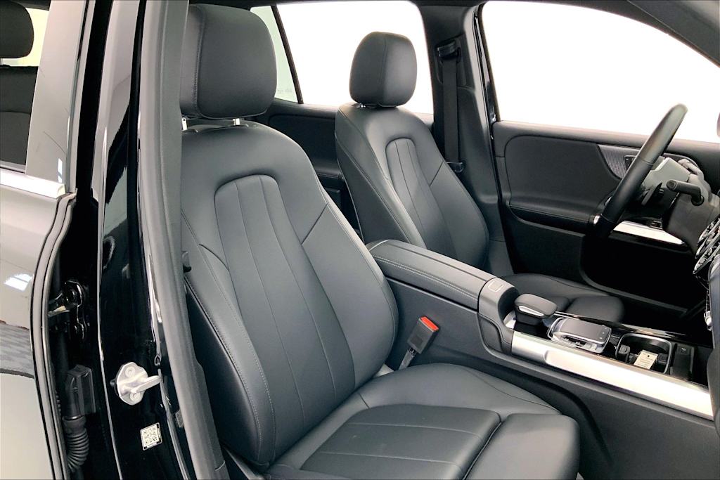 Thumbnail: 2020 Mercedes-Benz GLB - 12