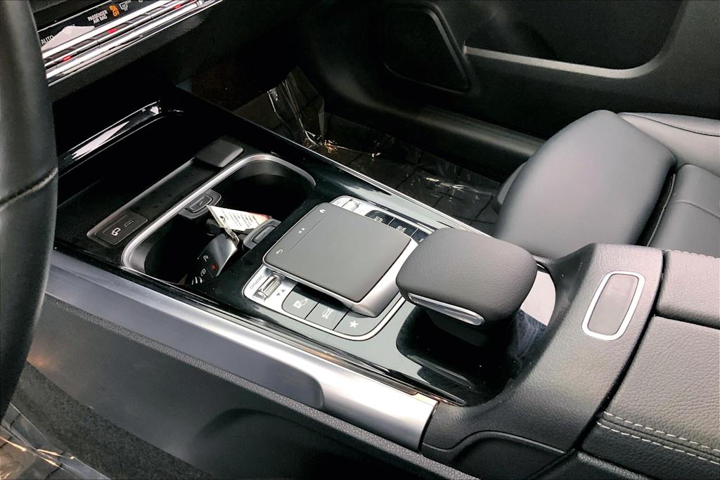 Thumbnail: 2020 Mercedes-Benz GLB - 17