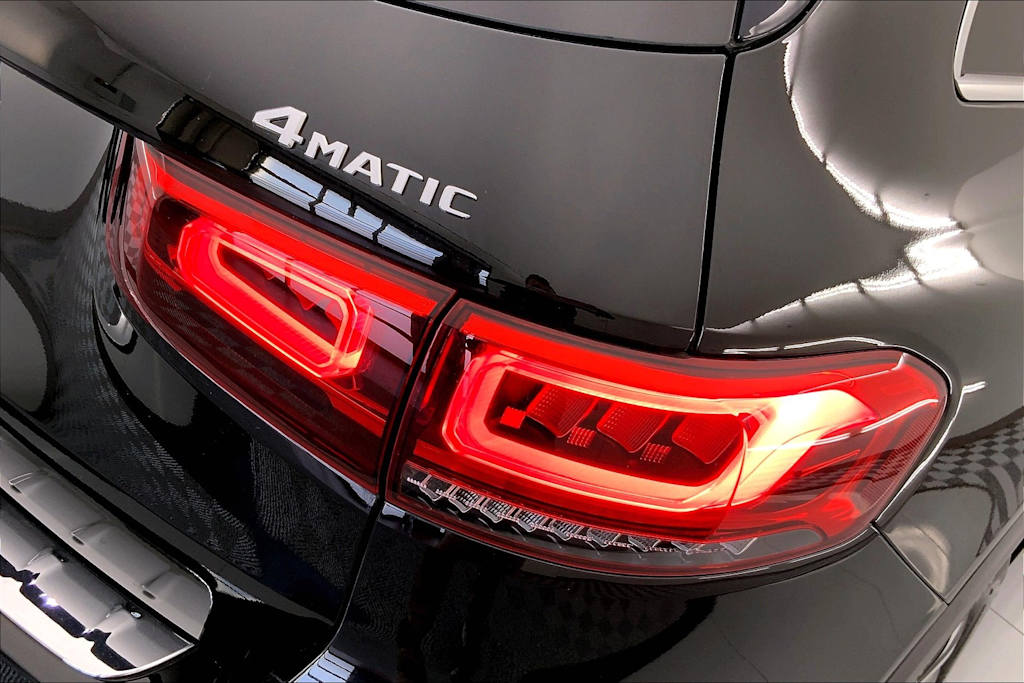 Thumbnail: 2020 Mercedes-Benz GLB - 26