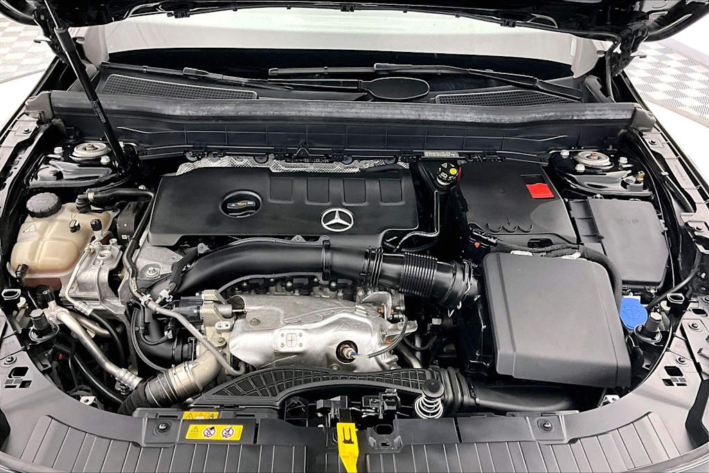 Thumbnail: 2021 Mercedes-Benz GLB - 9