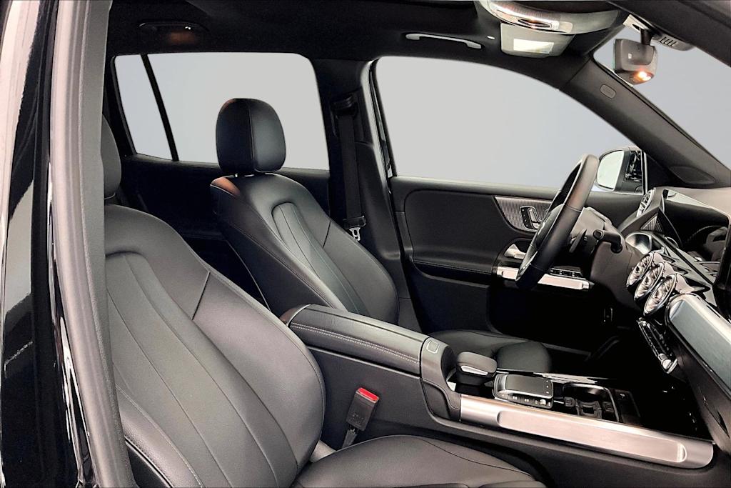 Thumbnail: 2021 Mercedes-Benz GLB - 12