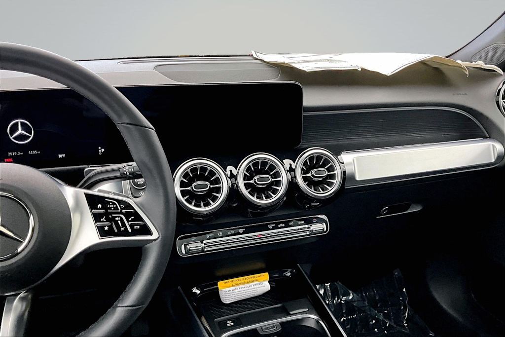 Thumbnail: 2026 Mercedes-Benz GLB - 15