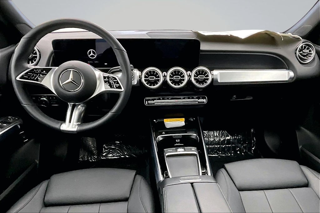Thumbnail: 2026 Mercedes-Benz GLB - 10