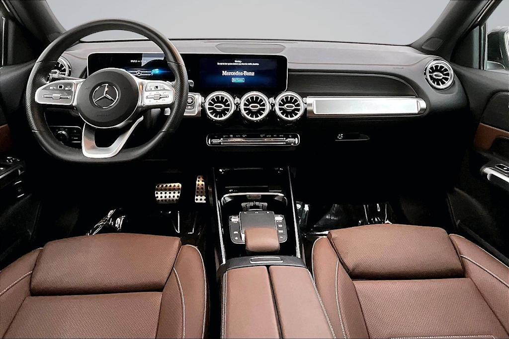 Thumbnail: 2021 Mercedes-Benz GLB - 10