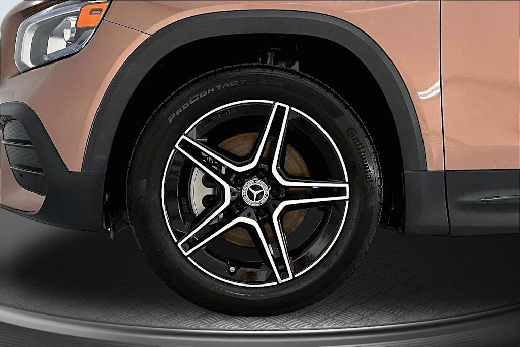 Thumbnail: 2021 Mercedes-Benz GLB - 8