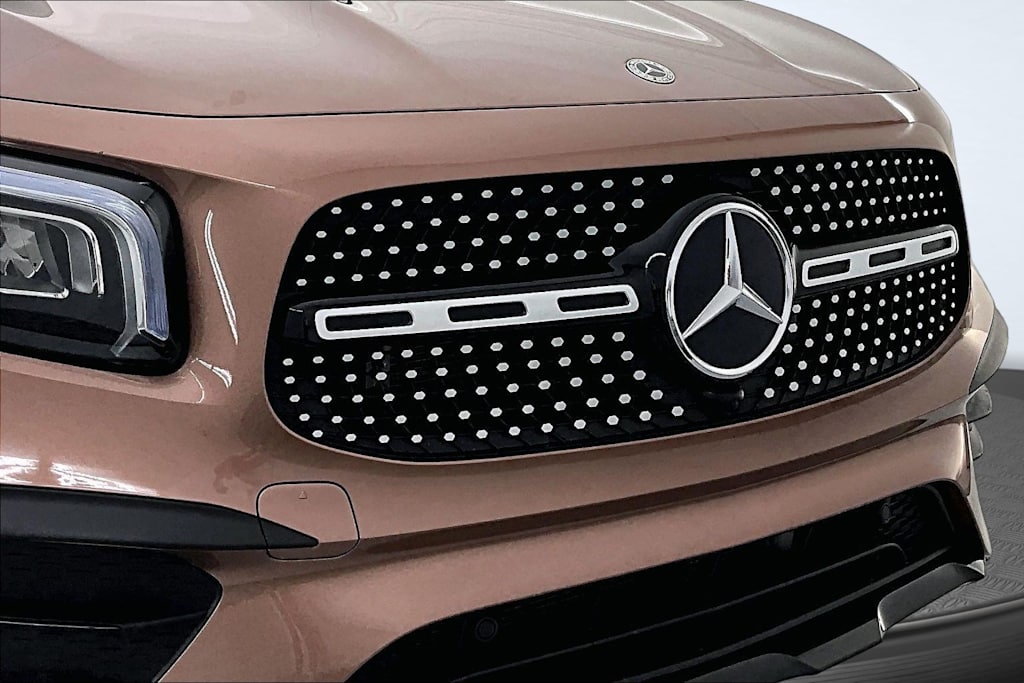 Thumbnail: 2021 Mercedes-Benz GLB - 20