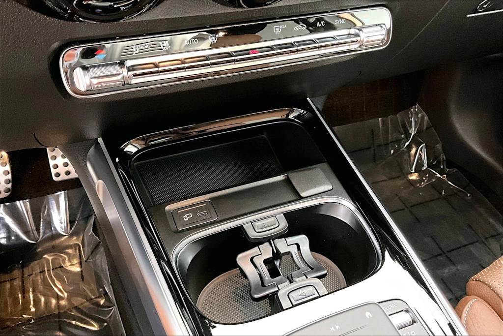 Thumbnail: 2021 Mercedes-Benz GLB - 27