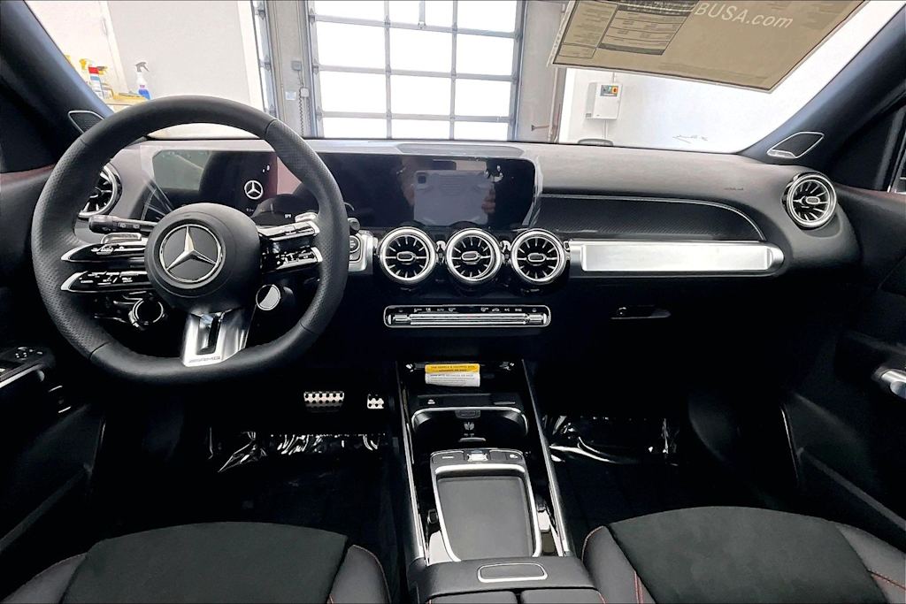 Thumbnail: 2026 Mercedes-Benz GLB - 9