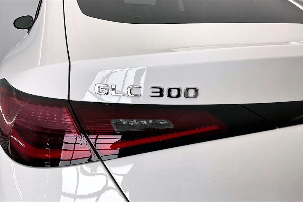 Thumbnail: 2026 Mercedes-Benz GLC - 7