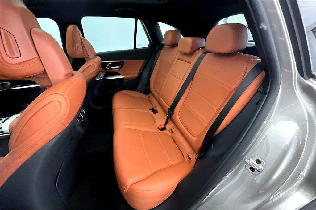 Thumbnail: 2023 Mercedes-Benz GLC - 22