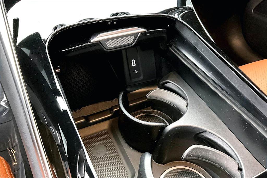 Thumbnail: 2023 Mercedes-Benz GLC - 28