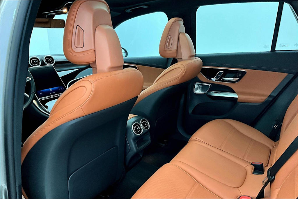 Thumbnail: 2023 Mercedes-Benz GLC - 13