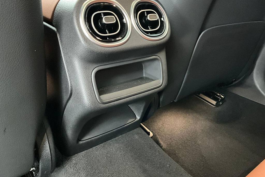 Thumbnail: 2023 Mercedes-Benz GLC - 29
