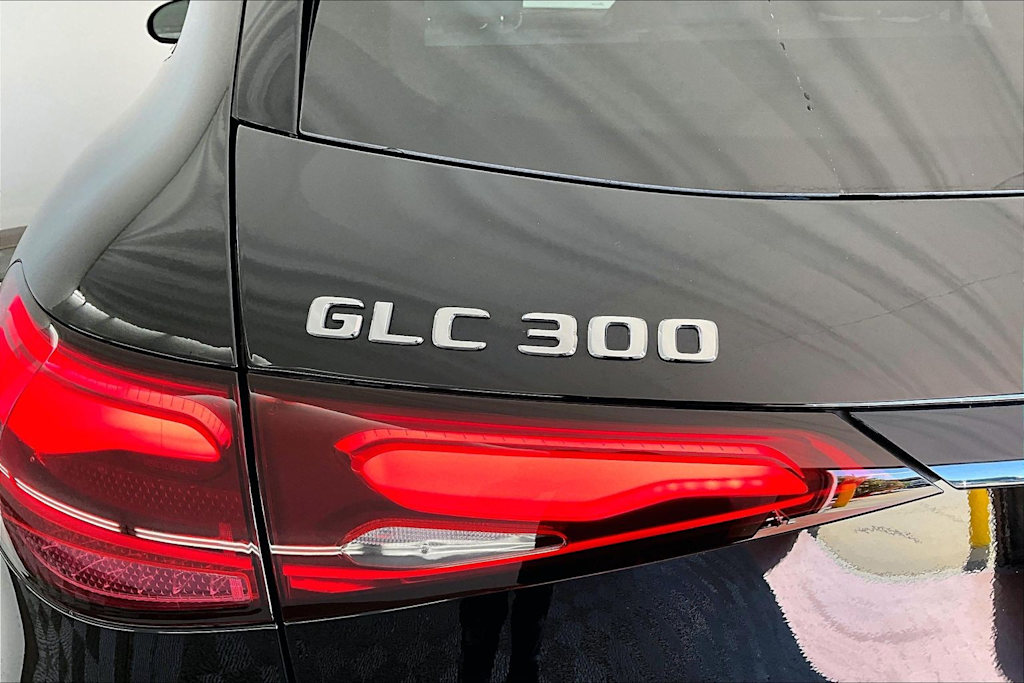 Thumbnail: 2024 Mercedes-Benz GLC - 7