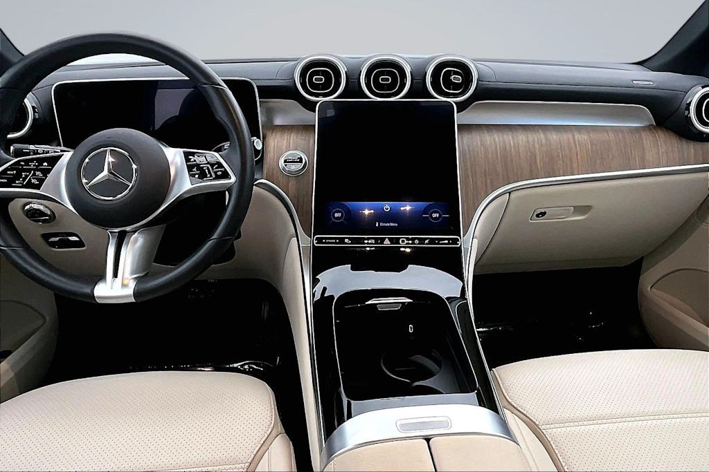 Thumbnail: 2024 Mercedes-Benz GLC - 10