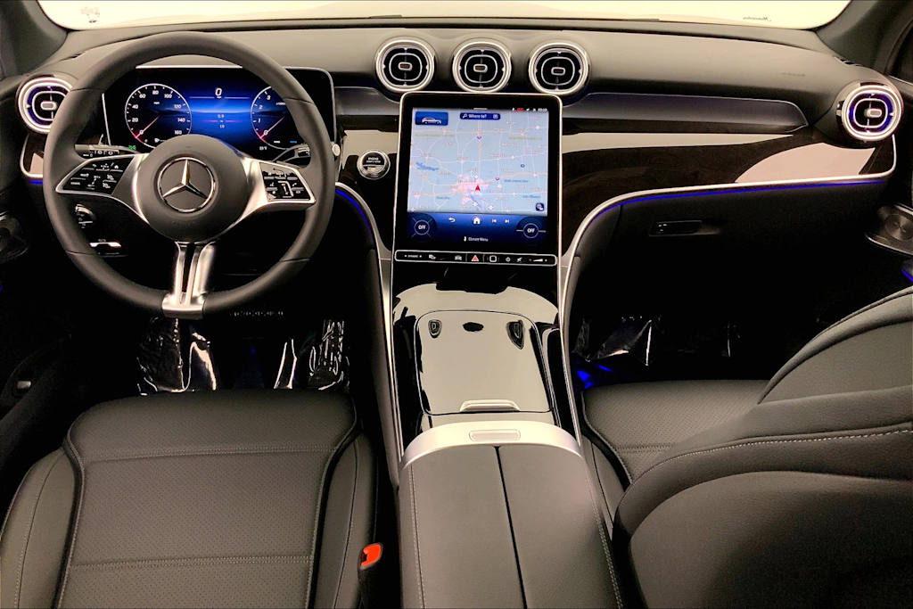 Thumbnail: 2026 Mercedes-Benz GLC - 10