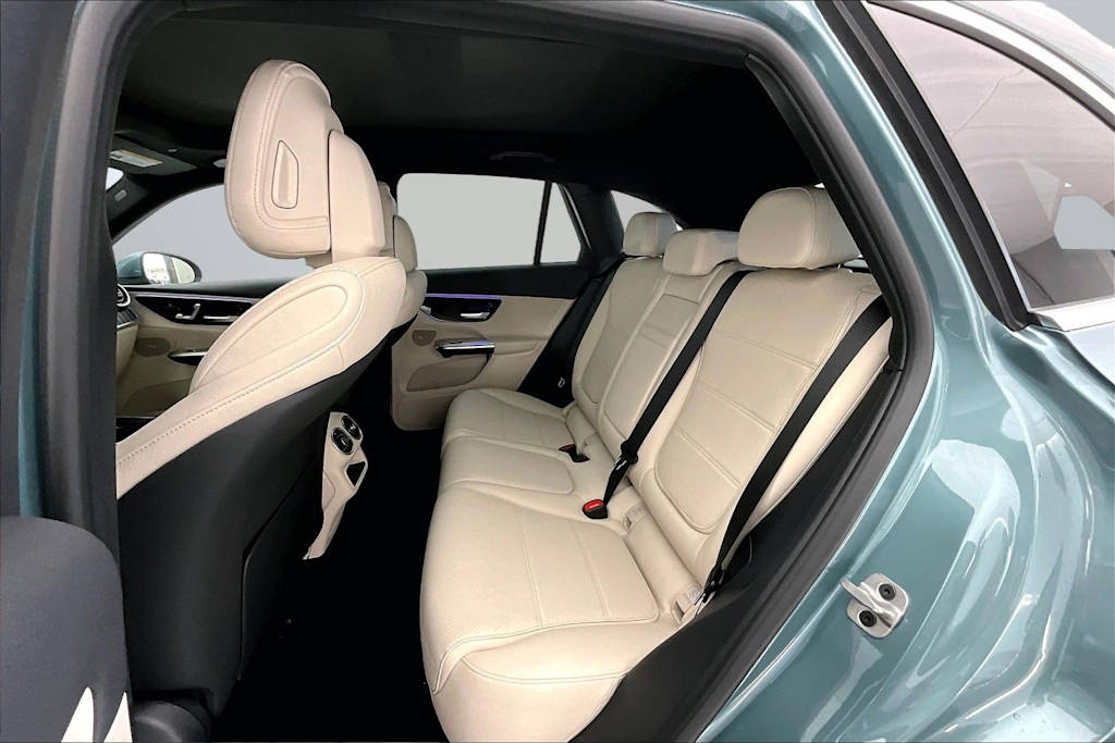 Thumbnail: 2026 Mercedes-Benz GLC - 21
