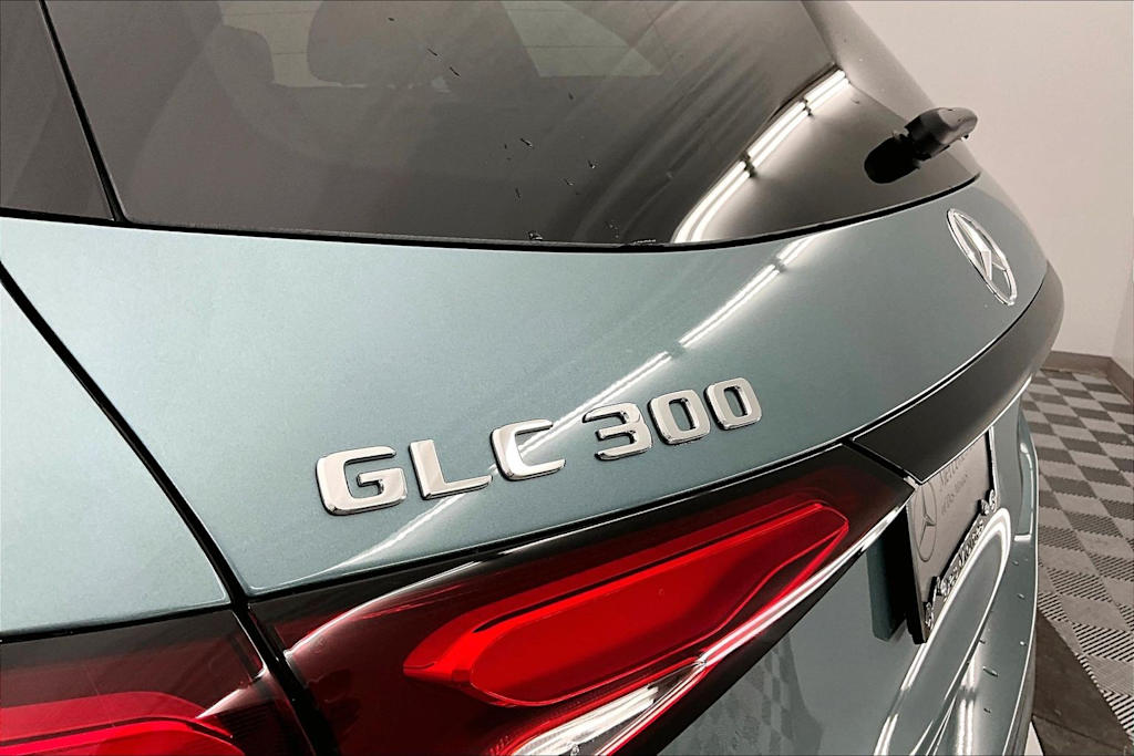 Thumbnail: 2026 Mercedes-Benz GLC - 7