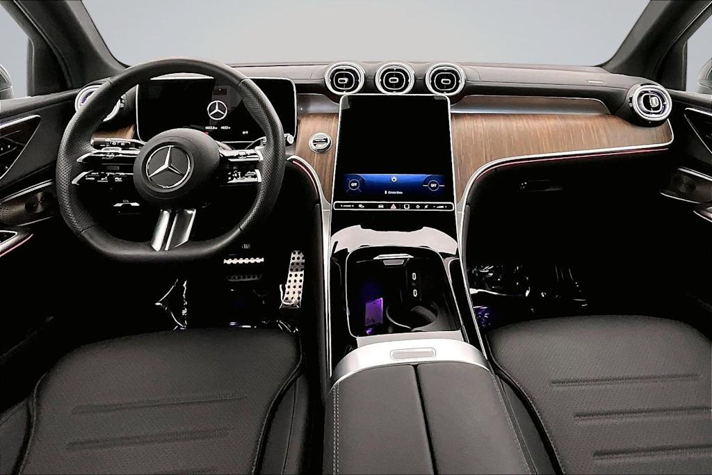 Thumbnail: 2026 Mercedes-Benz GLC - 10
