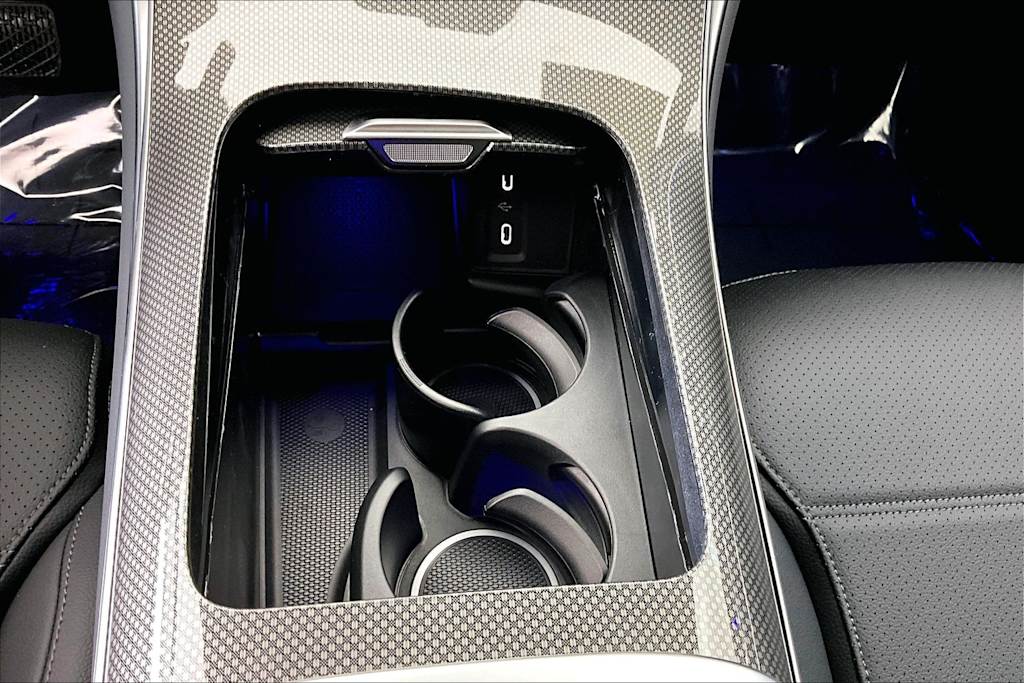 Thumbnail: 2026 Mercedes-Benz GLC - 24