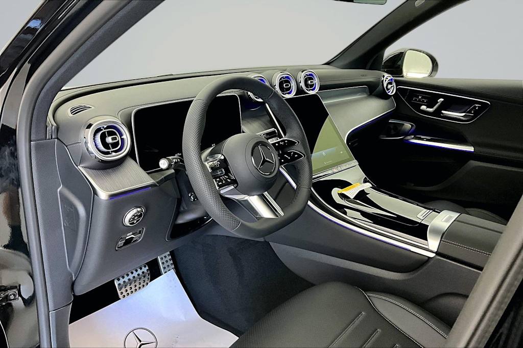 Thumbnail: 2026 Mercedes-Benz GLC - 2