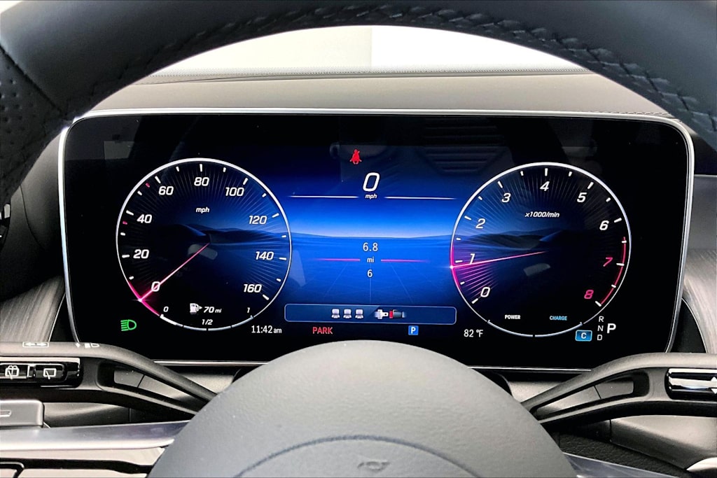 Thumbnail: 2026 Mercedes-Benz GLC - 16