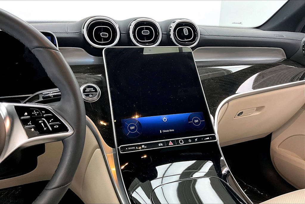 Thumbnail: 2025 Mercedes-Benz GLC - 15