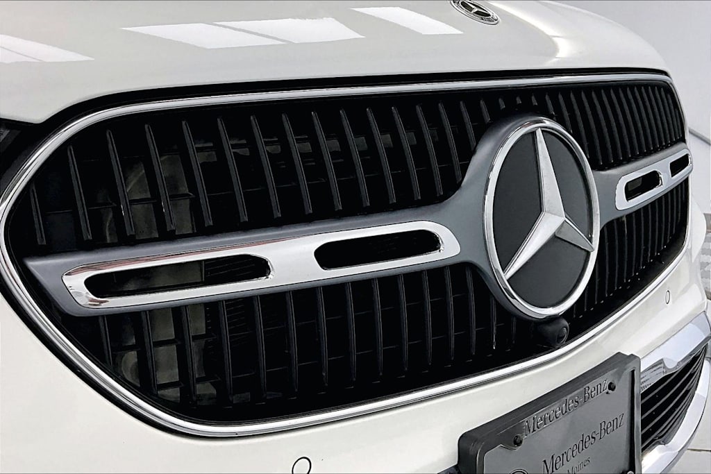 Thumbnail: 2025 Mercedes-Benz GLC - 27