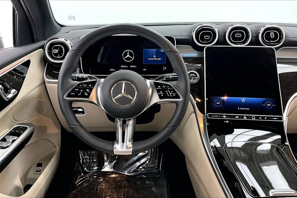 Thumbnail: 2025 Mercedes-Benz GLC - 14