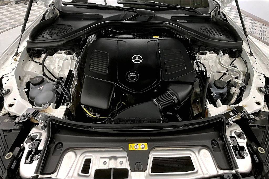 Thumbnail: 2025 Mercedes-Benz GLC - 9