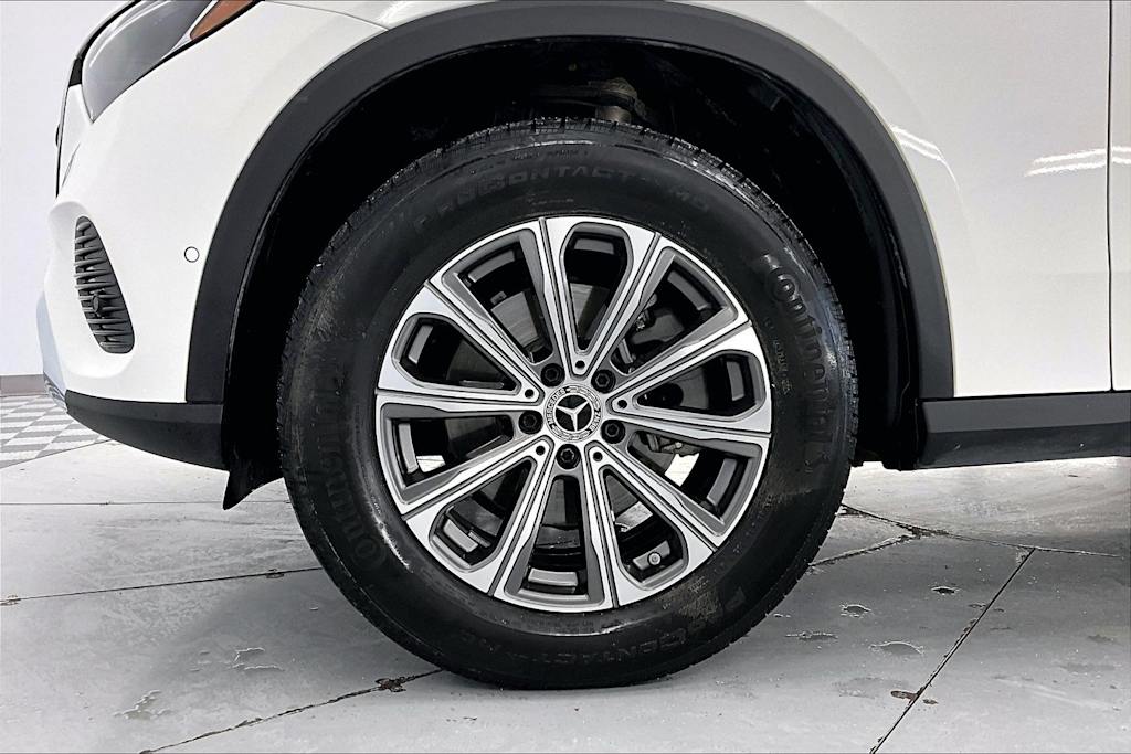 Thumbnail: 2025 Mercedes-Benz GLC - 8