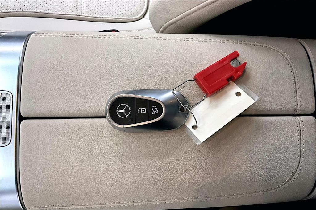 Thumbnail: 2025 Mercedes-Benz GLC - 19