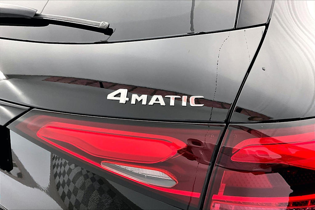 Thumbnail: 2026 Mercedes-Benz GLC - 7