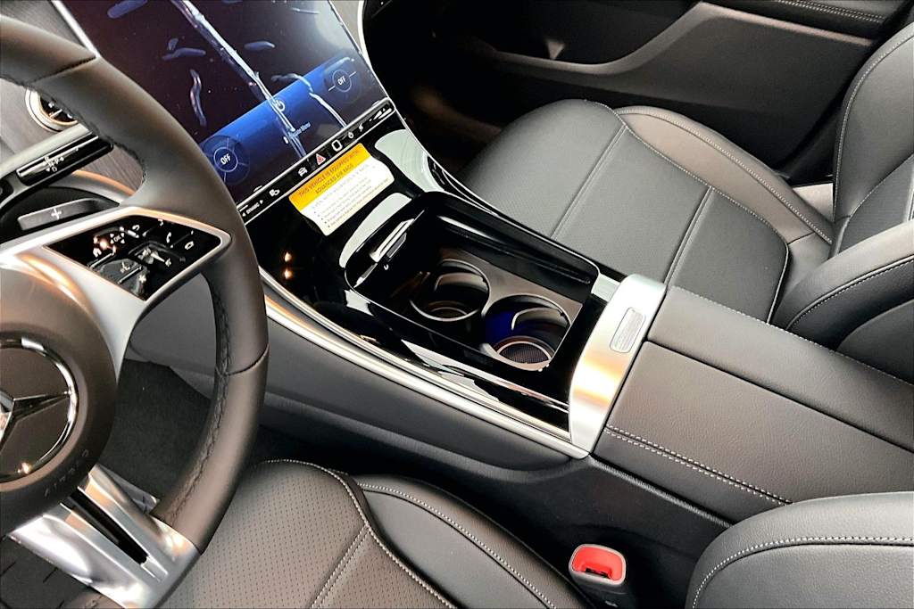 Thumbnail: 2026 Mercedes-Benz GLC - 16