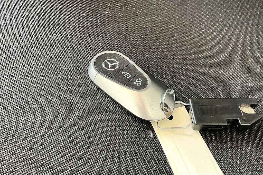 Thumbnail: 2026 Mercedes-Benz GLC - 19