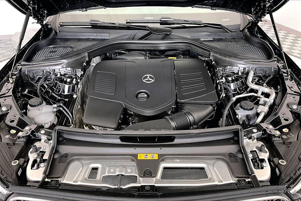 Thumbnail: 2026 Mercedes-Benz GLC - 9