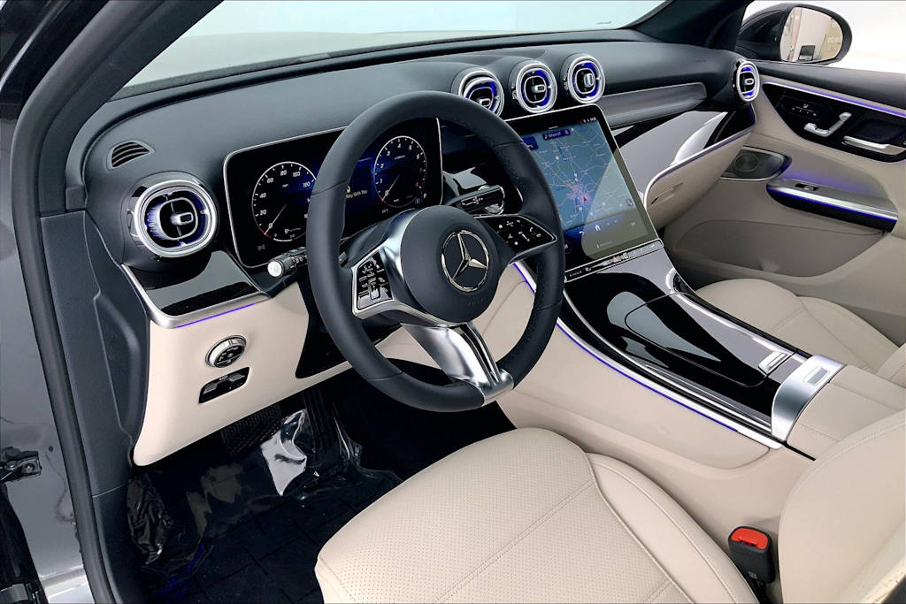 Thumbnail: 2026 Mercedes-Benz GLC - 2