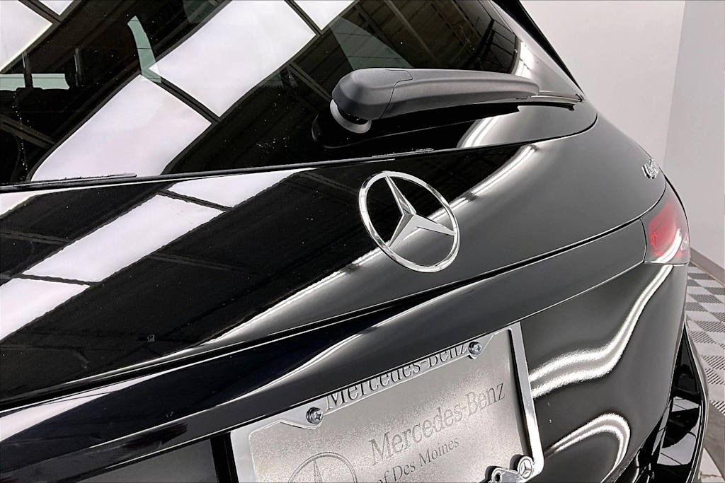 Thumbnail: 2026 Mercedes-Benz GLC - 23