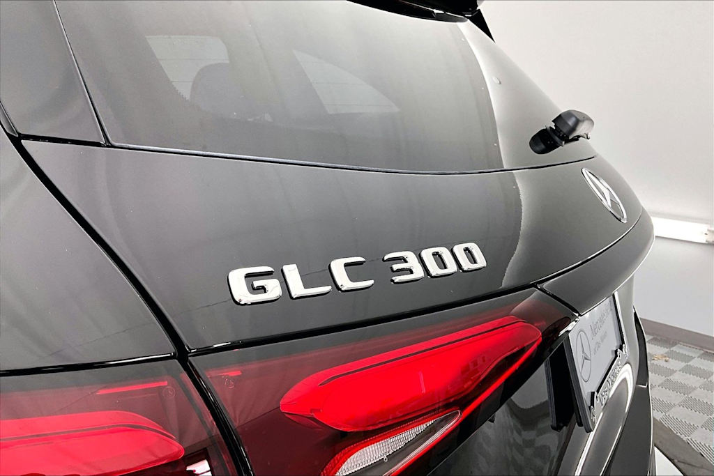 Thumbnail: 2026 Mercedes-Benz GLC - 7