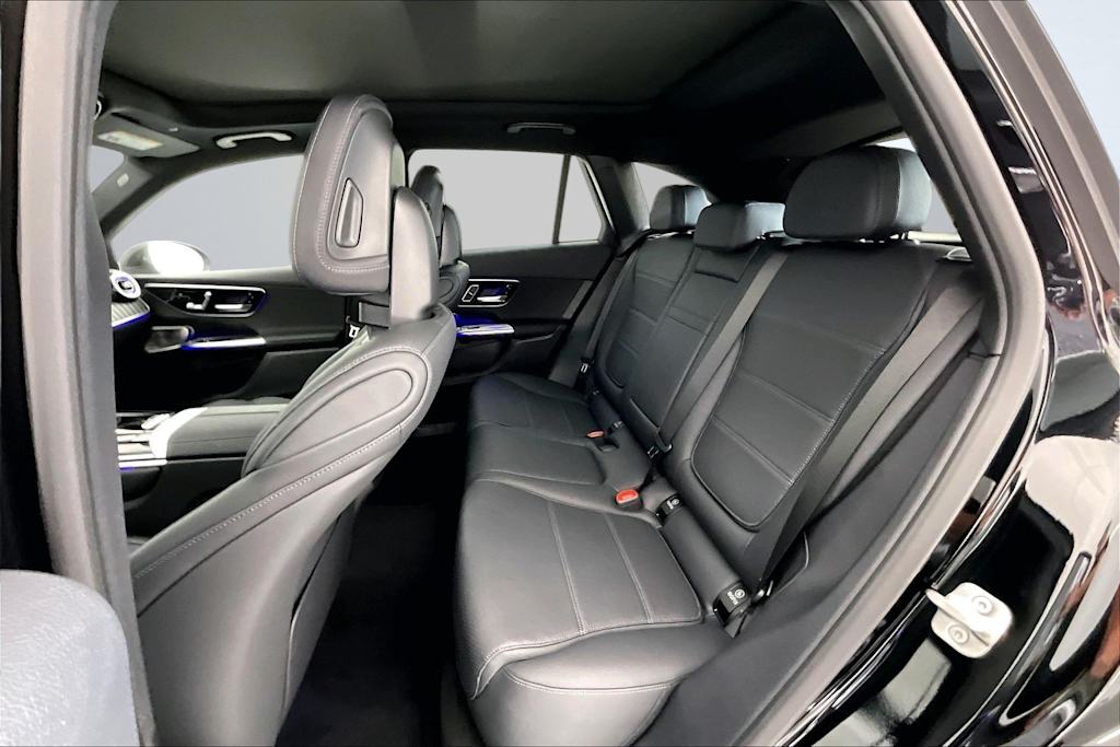 Thumbnail: 2026 Mercedes-Benz GLC - 21