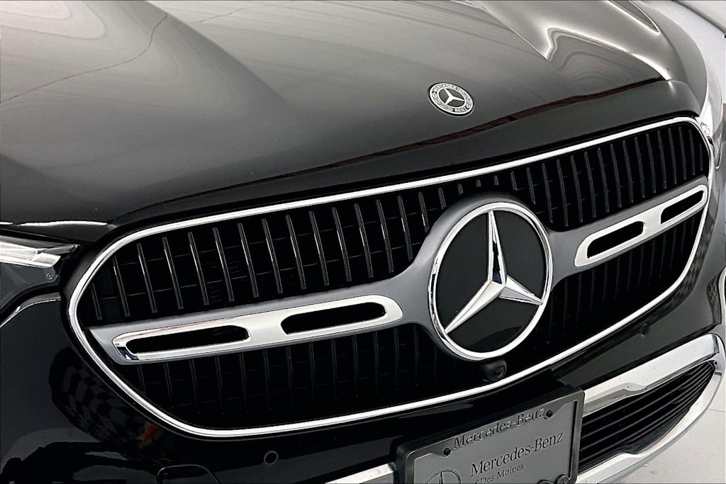 Thumbnail: 2023 Mercedes-Benz GLC - 27