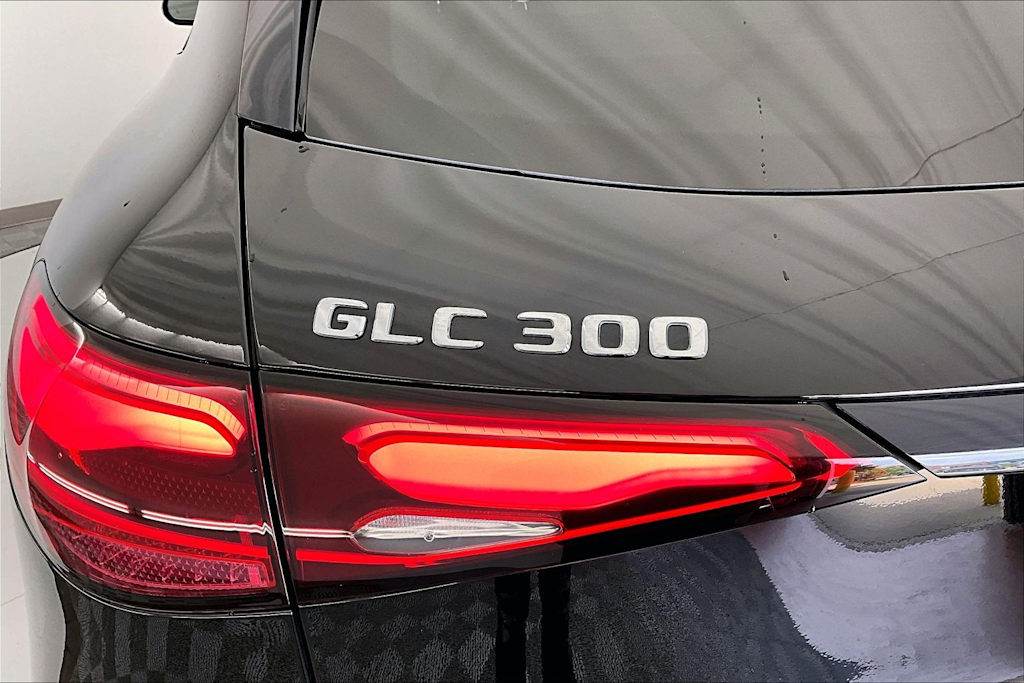Thumbnail: 2023 Mercedes-Benz GLC - 7