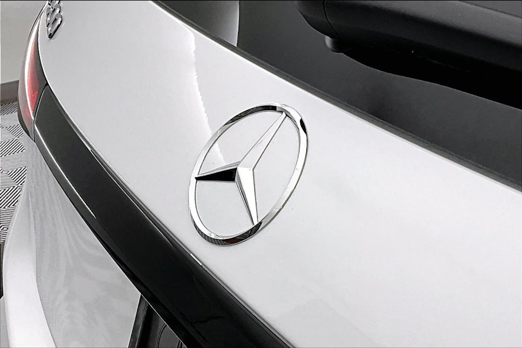 Thumbnail: 2026 Mercedes-Benz GLC - 23