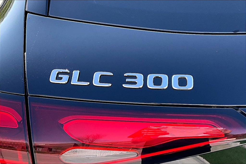 Thumbnail: 2026 Mercedes-Benz GLC - 7
