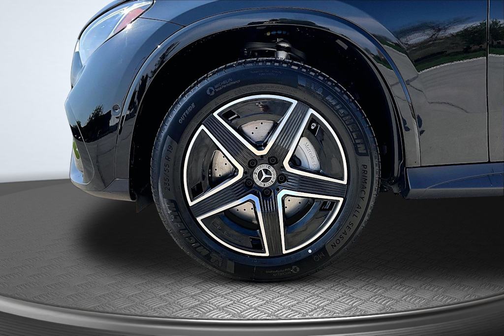 Thumbnail: 2026 Mercedes-Benz GLC - 8